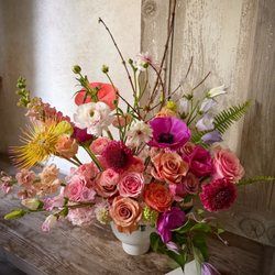 NaRae Flowers - Flower arrangement