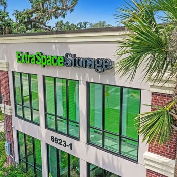 Extra Space Storage - Exterior Units - Self Storage Near Me - Zephyrhills, Florida