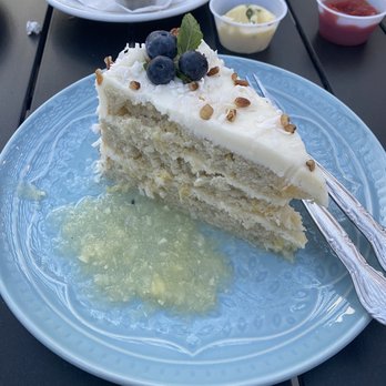 Juniper on Main - Hummingbird Cake Slice - Southern Near Me - Carmel, Indiana