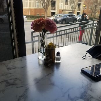 Breakfast At Barneys - Inside-out table view - Breakfast & Brunch Near Me - Atlanta, Georgia