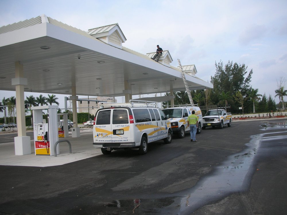 Slide of Roofing Team