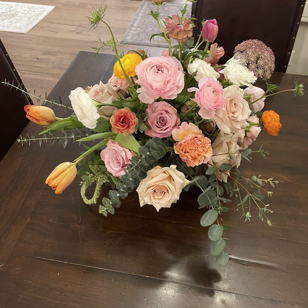 French Buckets - My mom's birthday arrangement from French Buckets - beautiful, elegant, and so fresh! Thank you! - Florists Near Me - Newport Beach, California