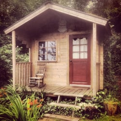 Wayfarer's Rest - One of two cabins out back. Has a bunk bed in it, full size on bottom single on top. Great spot to stay at.
