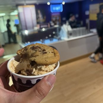 Insomnia Cookies - Ice cream sandwich - Desserts Near Me - Oklahoma City, Oklahoma Insomnia Cookies - Ice cream sandwich - Desserts Near Me - Oklahoma City, Oklahoma