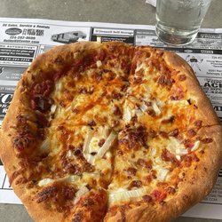 Dukes Diner - Personal pizza with bacon & onion!!!