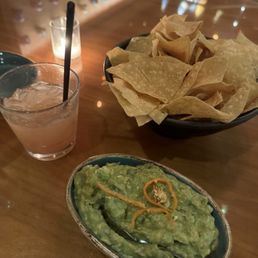 Guacamole and chips