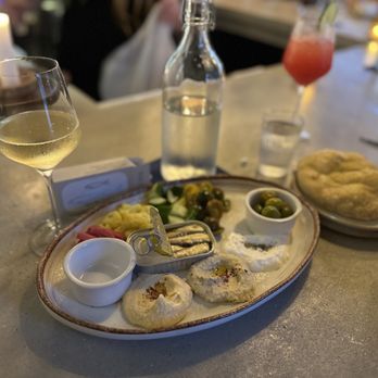 Othello - Tin fish board - Seafood Near Me - Jacksonville, Florida