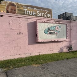 June's Donuts & Cafe