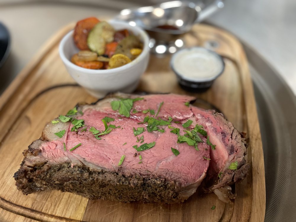 Angus Steakhouse & Seafood Image