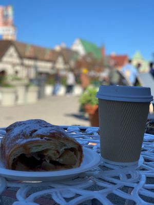 Solvang Bakery by null