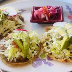 Los Cómales - Jummmy sopes this sopes stuff with Bens, choice of meat,,, delicious