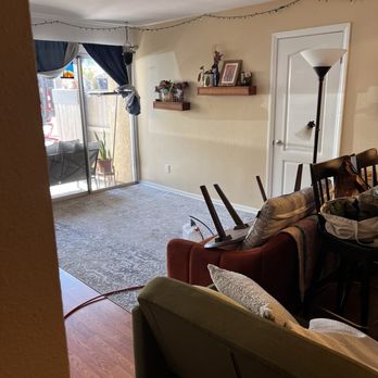 Hot Style Carpet Cleaning - Rug before cleaning - Carpet Cleaning Near Me - Chula Vista, California