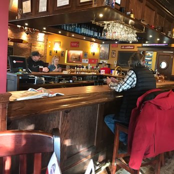 Spitfire Arms Bar and Grill - The bar - British Near Me - Windsor, Nova Scotia