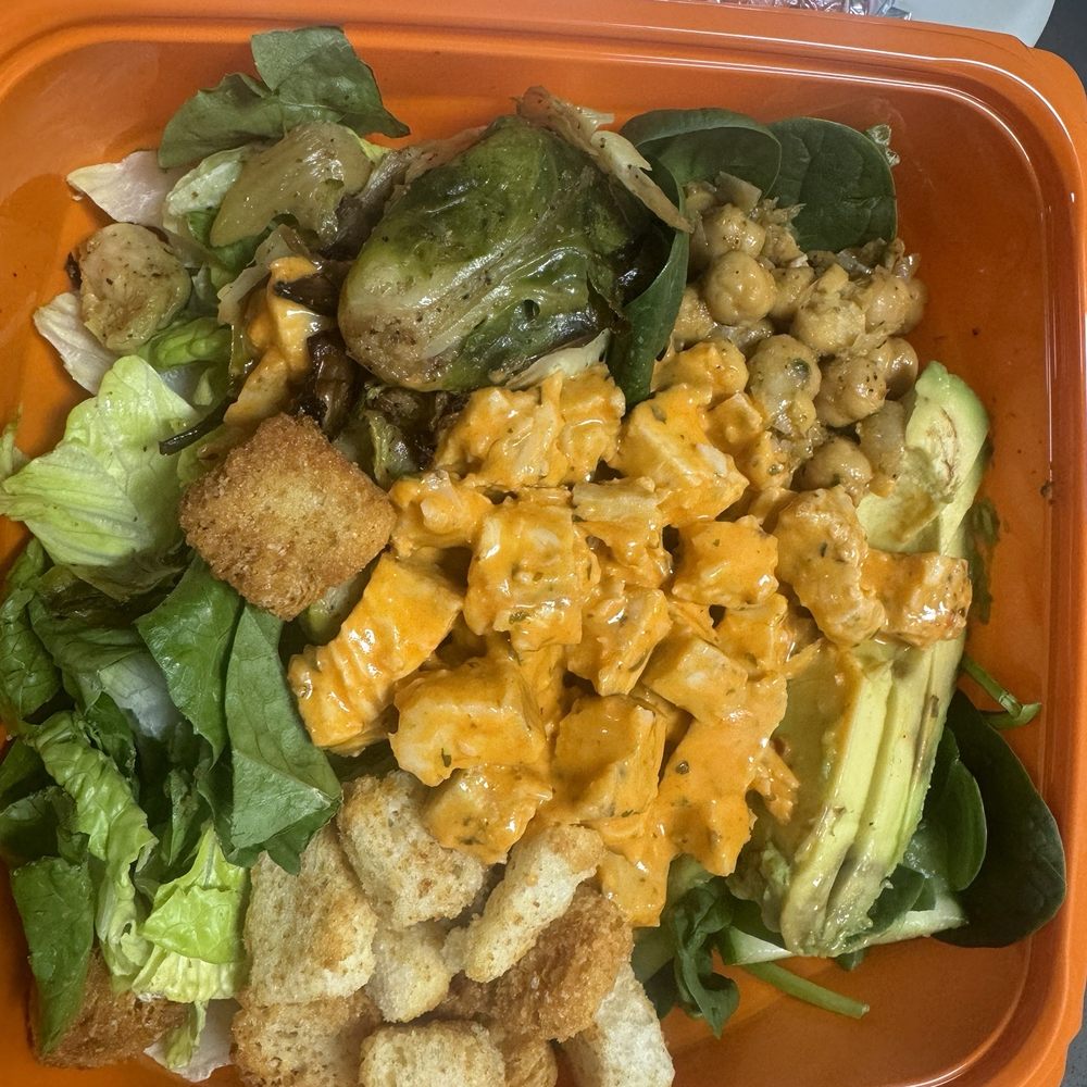 Salad and Go - Goddess salad with buffalo chicken - Salad Near Me - Phoenix, Arizona Salad and Go - Goddess salad with buffalo chicken - Salad Near Me - Phoenix, Arizona