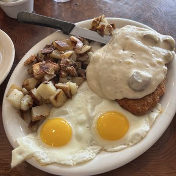 Potato Shack Cafe - Chicken Fried Steak & Half Order of Biscuits & Gravy - American Near Me - Encinitas, California