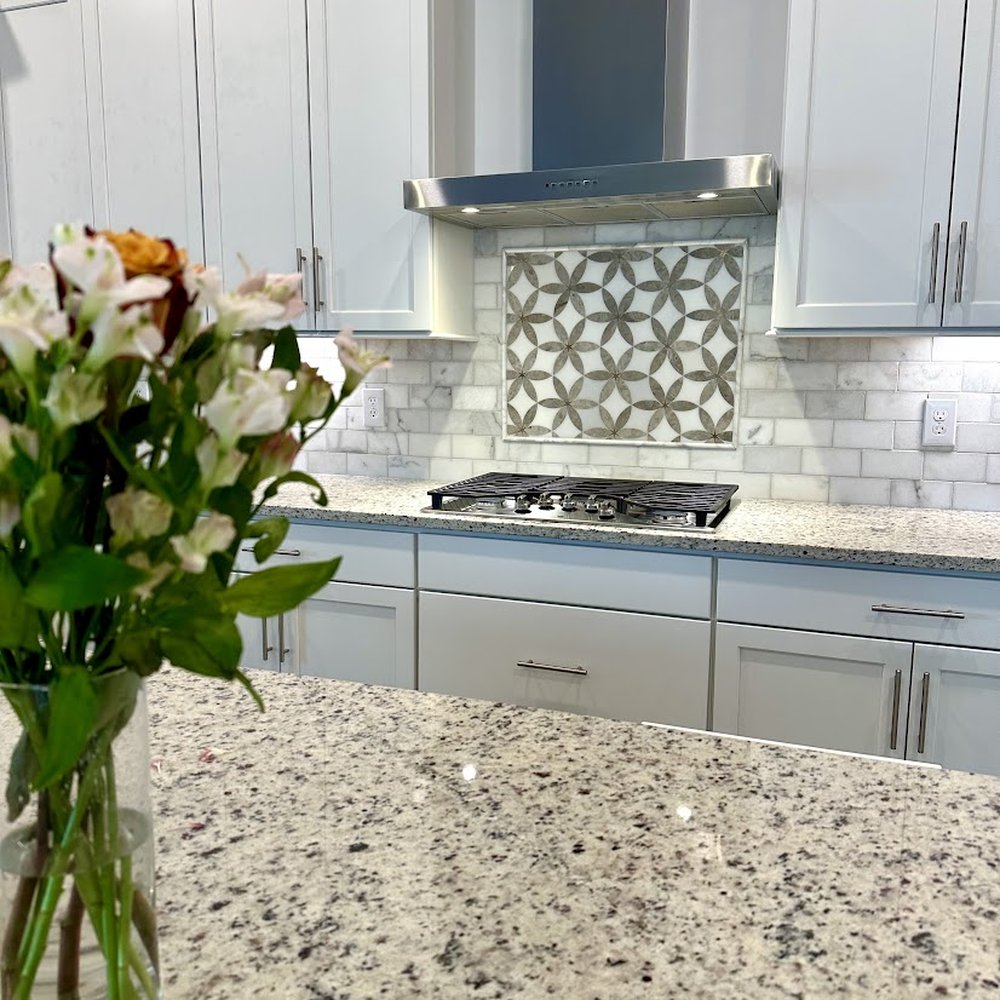 Floor & Decor - backsplash mosaic with pencil ledge and marble tile - Home Decor Near Me - Fort Myers, Florida Floor & Decor - backsplash mosaic with pencil ledge and marble tile - Home Decor Near Me - Fort Myers, Florida
