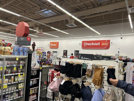 CVS PHARMACY - Updated December 2025 - 28 Photos & 44 Reviews - 8956 ...