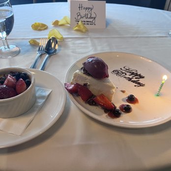 AQUA by El Gaucho - Delicious Classic Vanilla Bean Creme Brulee and fantastic cheesecake with blackberry lemon sorbet. - Seafood Near Me - Seattle, Washington