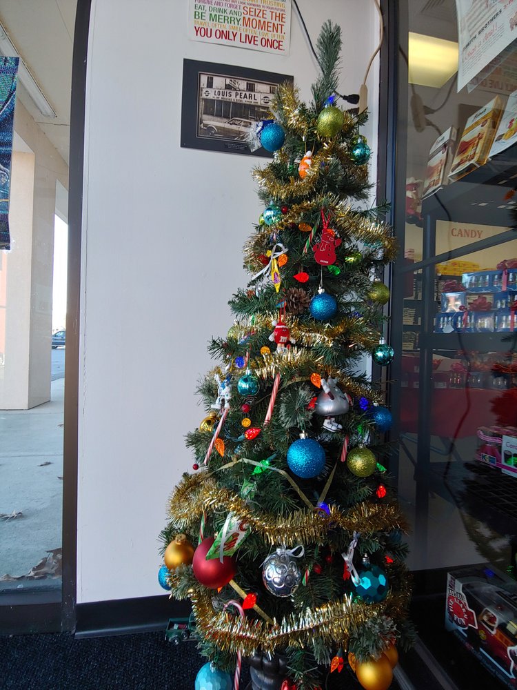 PEARLS CANDY AND NUTS - 31 Photos - Candy Stores - 356 S Broadway