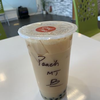 Yo Bubble - Peach Milk Tea Large - Juice Bars & Smoothies Near Me - Frederick, Maryland