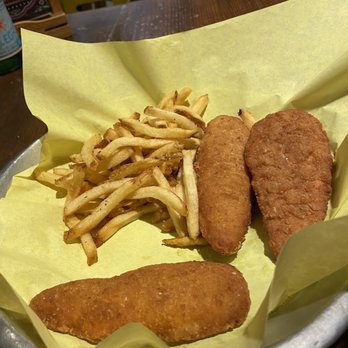 Mouthful Eatery - Kids Chicken Fingers - Sandwiches Near Me - Thousand Oaks, California