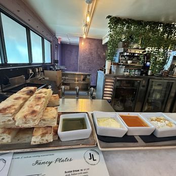 Jay Luigi - Bread Tower - Pizza Near Me - Tampa, Florida
