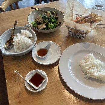 Sweet Lime Thai Cuisine - Thai Spring Roll Jasmine Rice and Pad Broccoli with chicken - Thai Near Me - San Francisco, California Sweet Lime Thai Cuisine - Thai Spring Roll Jasmine Rice and Pad Broccoli with chicken - Thai Near Me - San Francisco, California