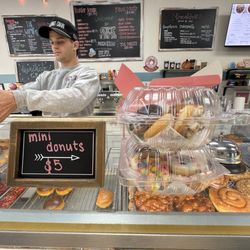 The Donut Chain - Evan is super friendly and helpful! Great sense of humor!!!