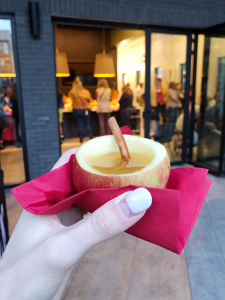 Quality Ingredients Cooking Logo