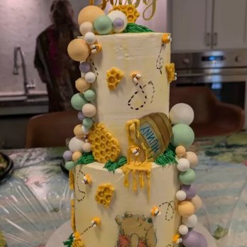 Mainely Cupcakes - Mainely Cupcakes Winnie-The-Pooh baby shower cake. - Cupcakes Near Me Mainely Cupcakes - Mainely Cupcakes Winnie-The-Pooh baby shower cake. - Cupcakes Near Me