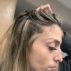 Zia's Salons