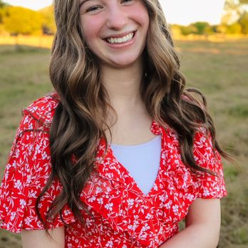 Taken By Grace Photography - Senior session - Session Photography Near Me Taken By Grace Photography - Senior session - Session Photography Near Me