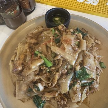 Hanuman Thai Eatery - Pad see ew - Thai Near Me - Orange, California Hanuman Thai Eatery - Pad see ew - Thai Near Me - Orange, California