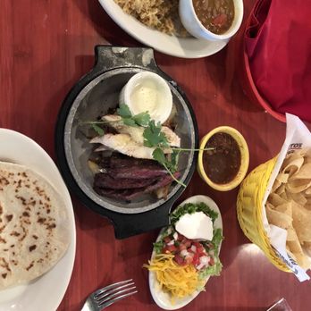 Pappasito's Cantina - Steak/chicken fajita lunch portion - Tex-Mex Near Me - Houston, Texas