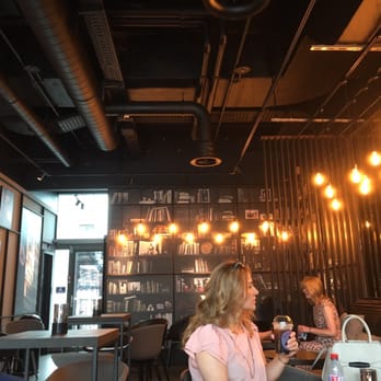 Joe & The Juice - Cafes Near Me - Luzern, LU