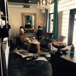 Brazilia Wax Austin - Brazilia's waiting area for clients.