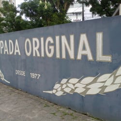Confeitaria Empada Original - Muro lateral da loja.