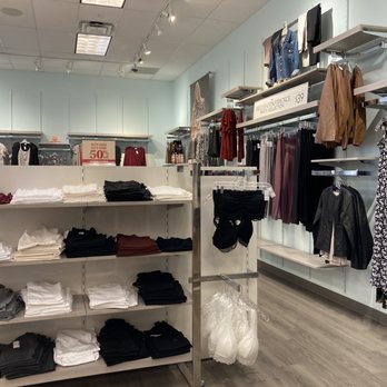 Maurices - Women's Clothing Near Me - Wauwatosa, Wisconsin Maurices - Women's Clothing Near Me - Wauwatosa, Wisconsin