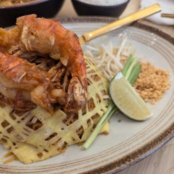 When In Bangkok - Pad Thai in an egg basket - Thai Near Me - Flushing, New York When In Bangkok - Pad Thai in an egg basket - Thai Near Me - Flushing, New York