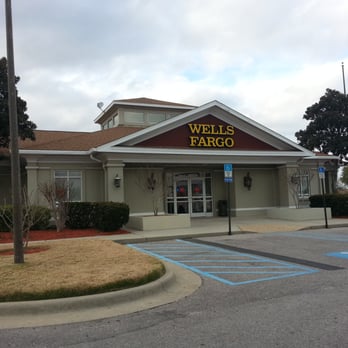 Wells Fargo Bank - El Facade. - Banks & Credit Unions Near Me - Destin, Florida Wells Fargo Bank - El Facade. - Banks & Credit Unions Near Me - Destin, Florida