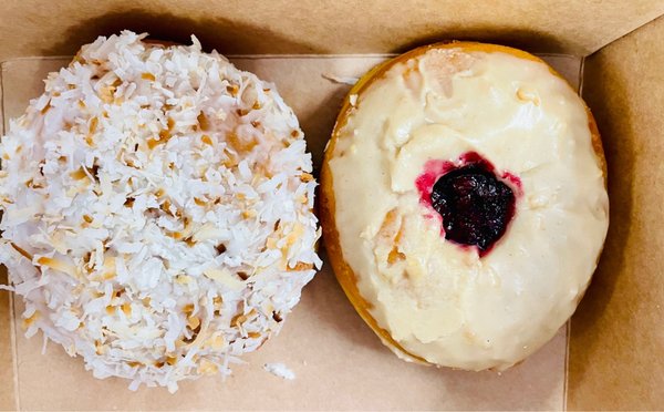 Cloudy Donut Co. by null