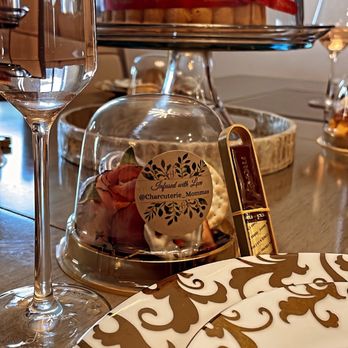 Charcuterie Mommas - Charcuterie Dome - Specialty Food Near Me Charcuterie Mommas - Charcuterie Dome - Specialty Food Near Me