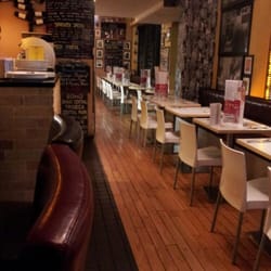 Broadway New York Eatery - Inside view