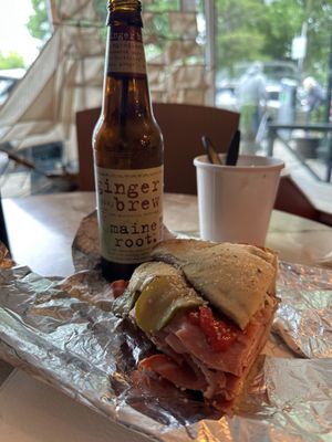 Lunch Bar Harbor by null