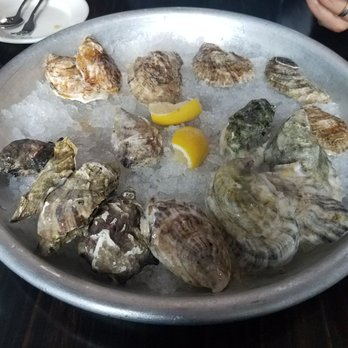 100 Steps Kitchen + Raw Bar - Double sampler devoured in seconds - Seafood Near Me - Cranford, New Jersey 100 Steps Kitchen + Raw Bar - Double sampler devoured in seconds - Seafood Near Me - Cranford, New Jersey