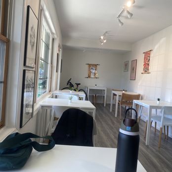 Alice Good Specialty Coffee - Quieter seating area in the back - Coffee & Tea Near Me - Verona, Wisconsin Alice Good Specialty Coffee - Quieter seating area in the back - Coffee & Tea Near Me - Verona, Wisconsin