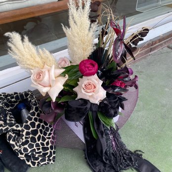 Lucid Juliet - Florists Near Me