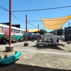 Coast Fork Farm Stand