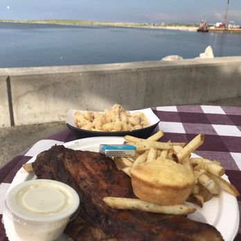 Saz's Dockside Barbeque - Half Rack of Ribs with a view. - Barbeque Near Me - Milwaukee, Wisconsin