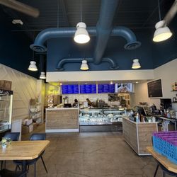 May’s Eats - Inside